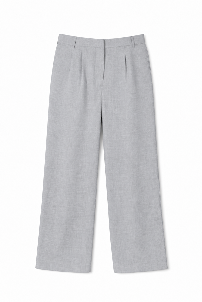 Plus Size Pleated Wide-Leg Pants - Image 3