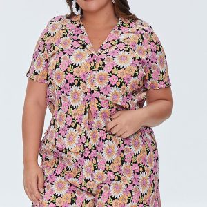 Plus Size Floral Print Shorts